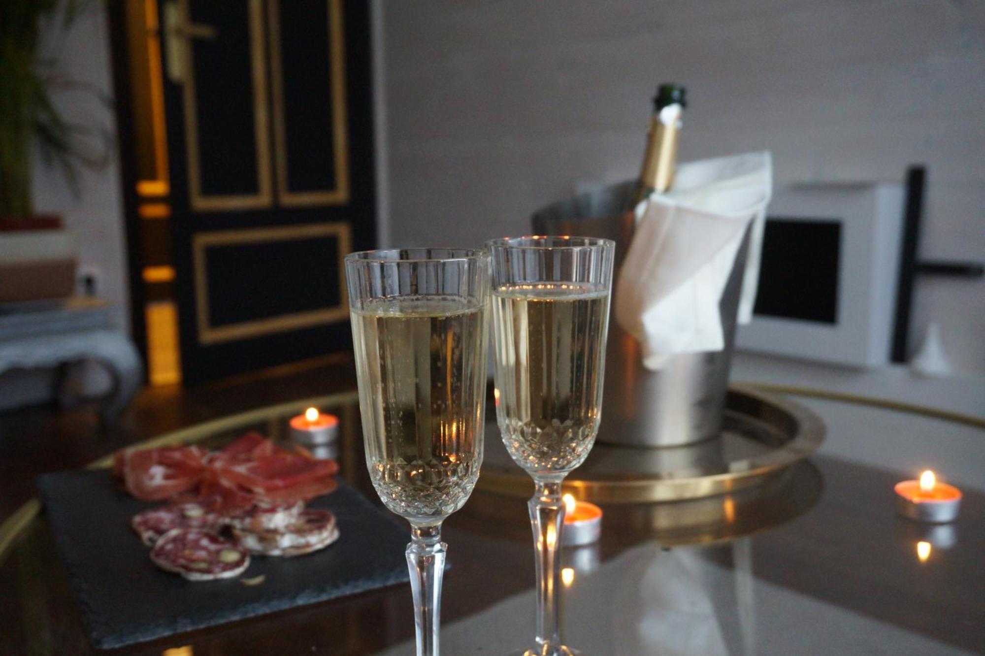 L'Experience Appartement & Spa Prive Chambéry Esterno foto